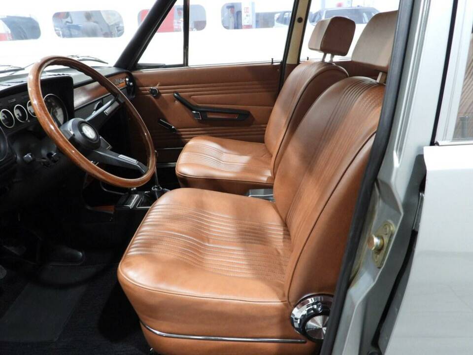 Bild 4/14 von Alfa Romeo 1750 Spider Veloce (1972)