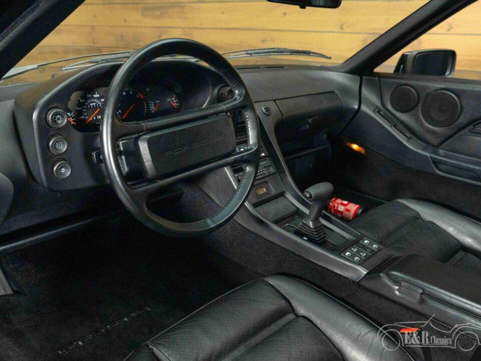 Bild 18/35 von Porsche 928 S (1986)
