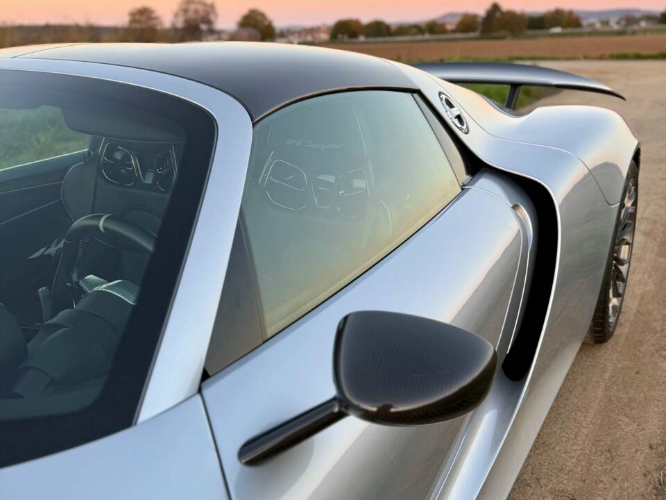 Bild 10/14 von Porsche 918 Spyder (2015)
