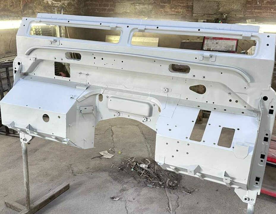 Bild 27/27 von Land Rover Defender 90 Td5 (1999)