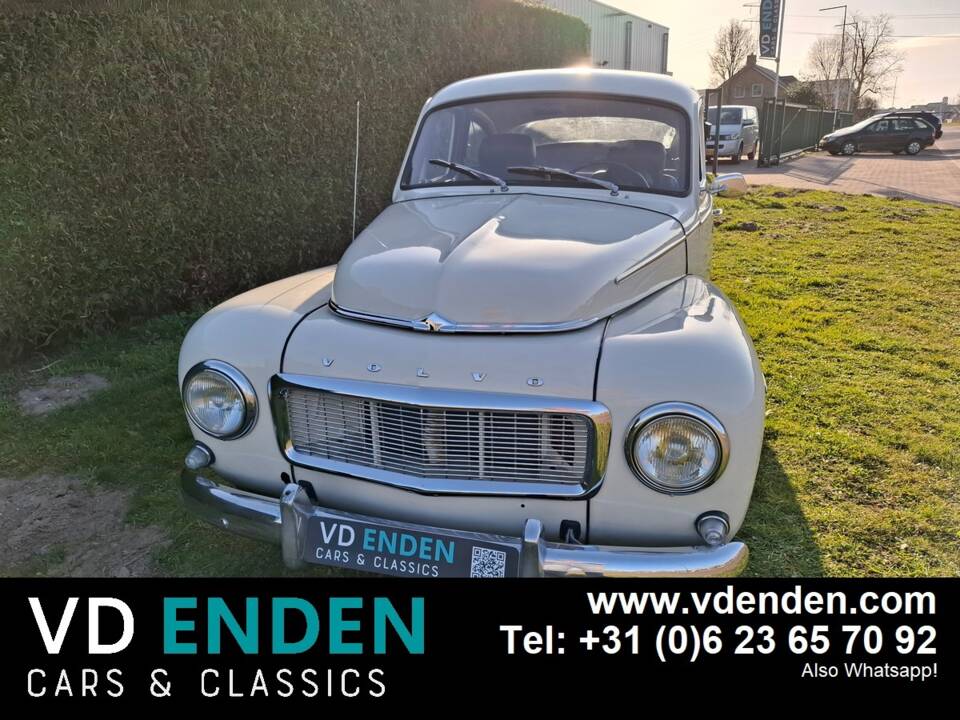 Image 4/41 of Volvo PV 544 Sport (1962)