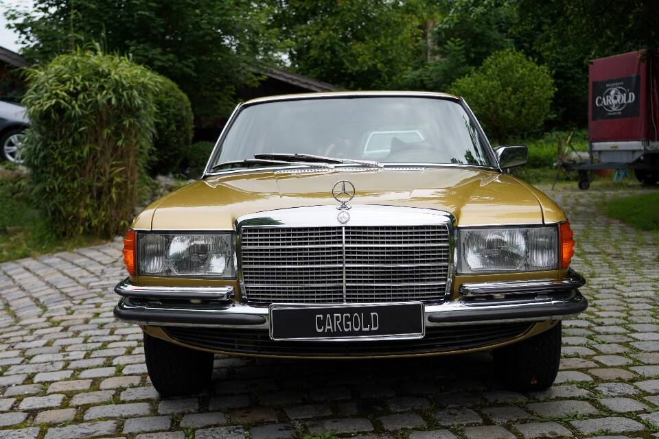 Image 3/19 of Mercedes-Benz 350 SE (1977)