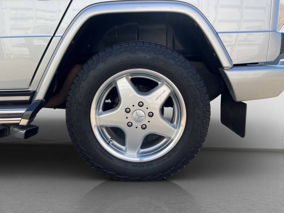 Bild 10/23 von Mercedes-Benz G 55 AMG (lang) (2000)