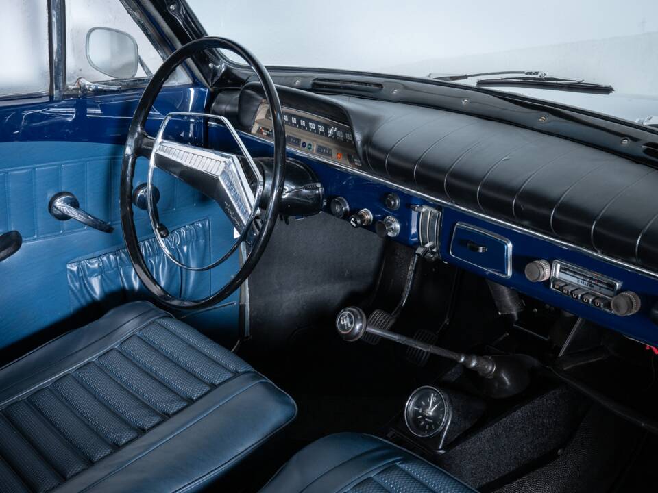 Image 14/30 of Volvo P 121 (1965)