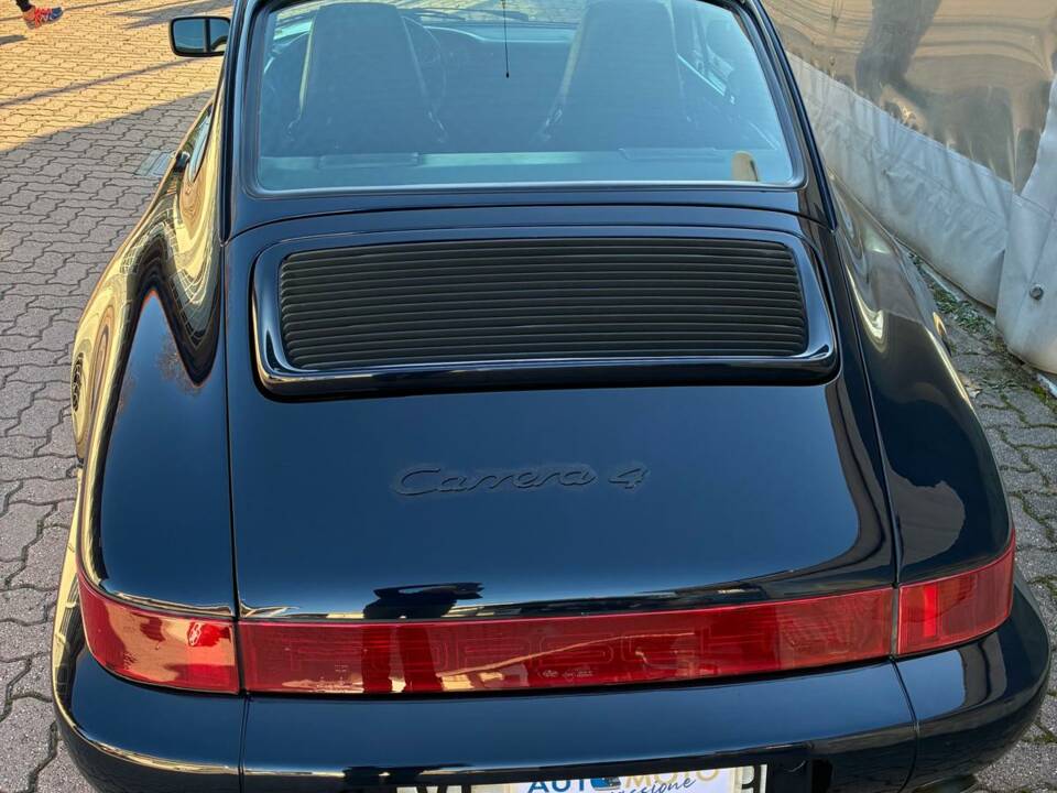 Image 3/36 de Porsche 911 Carrera 4 (1989)