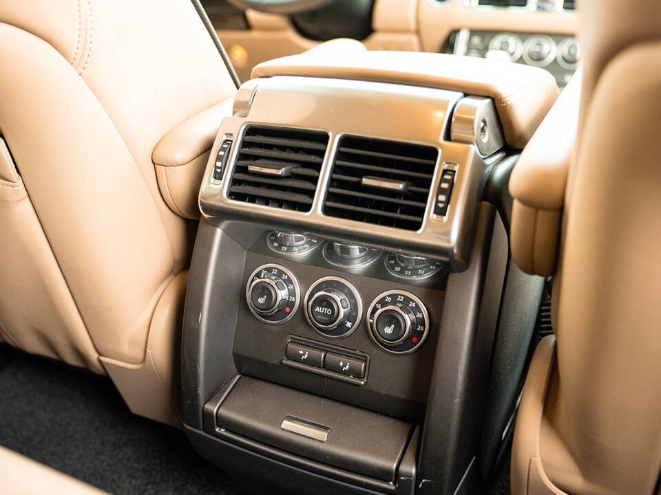 Imagen 57/67 de Land Rover Range Rover V8 Supercharged (2012)