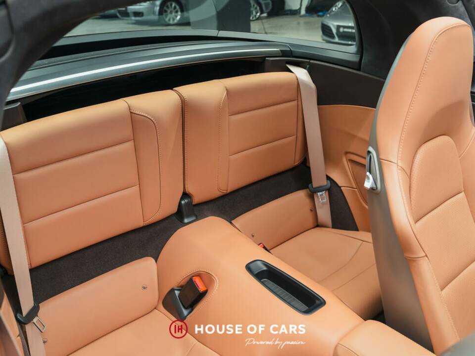 Immagine 20/25 di Porsche 911 Targa 4 (2016)