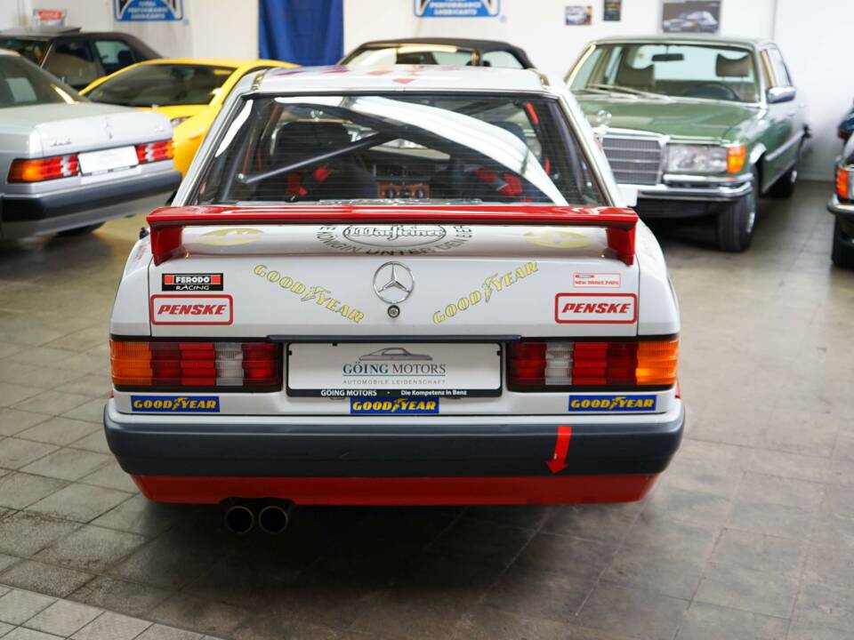Imagen 17/36 de Mercedes-Benz 190 E 2.6 (1990)