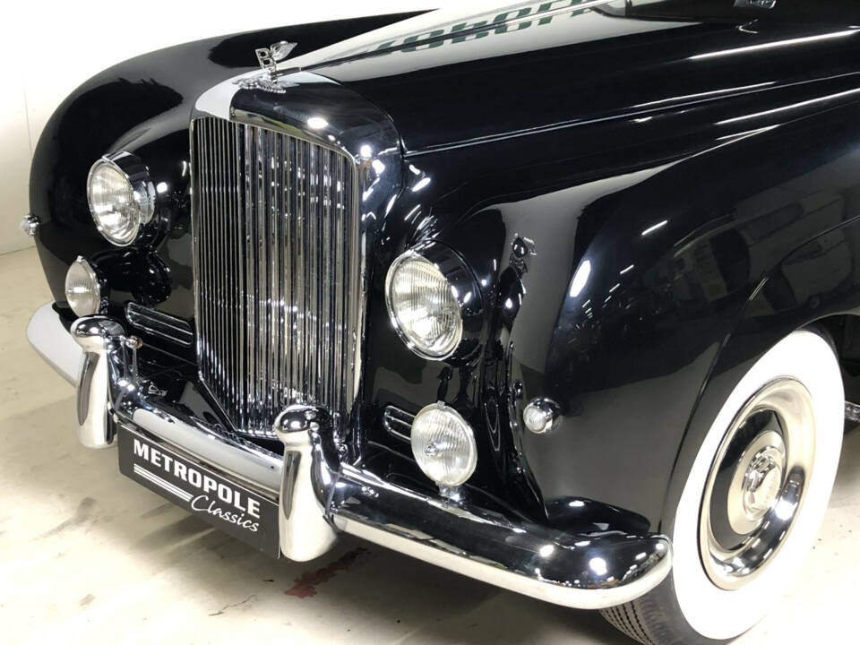 Image 13/31 of Bentley S1 Continental Mulliner (1959)