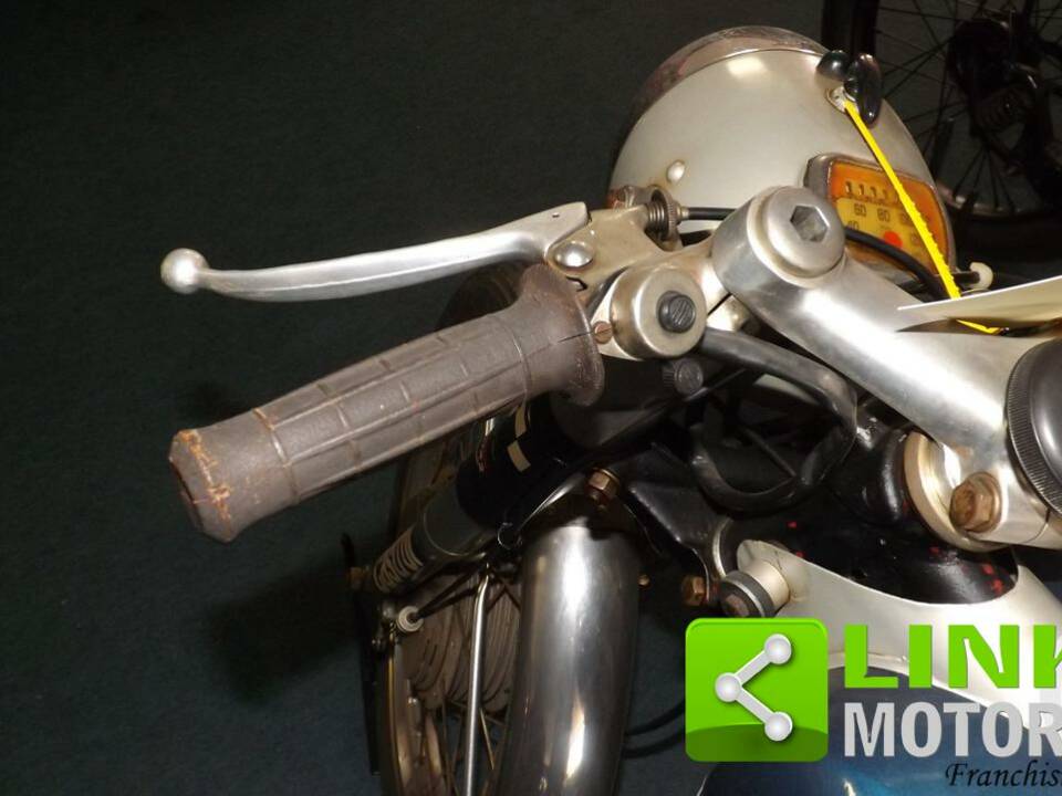 Image 8/10 of Moto Morini DUMMY (1962)