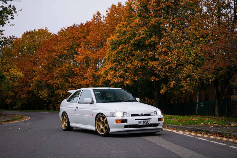 Imagen 11/41 de Ford Escort RS Cosworth (1992)