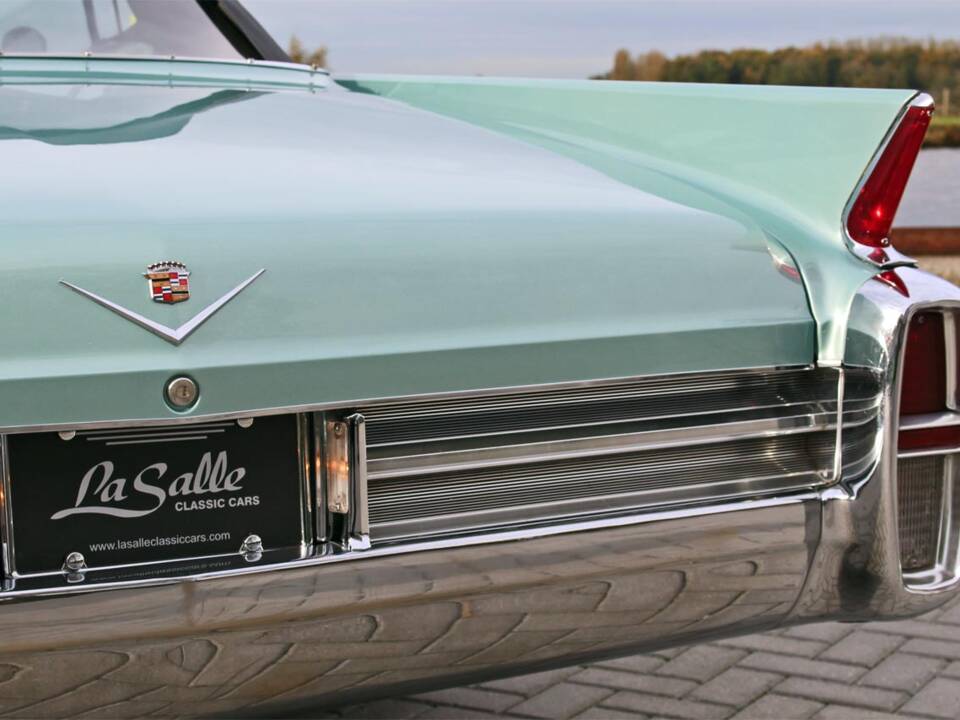 Image 7/29 of Cadillac 62 Convertible (1963)