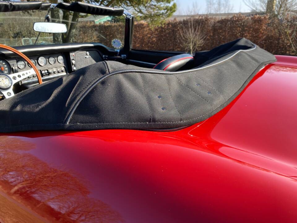 Bild 37/62 von Jaguar E-Type (1969)