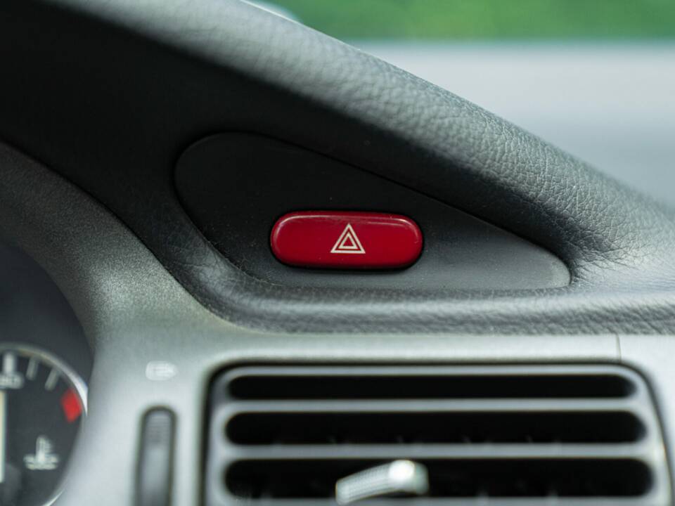 Imagen 31/48 de Peugeot 406 Coupé 2.0 16V (2000)