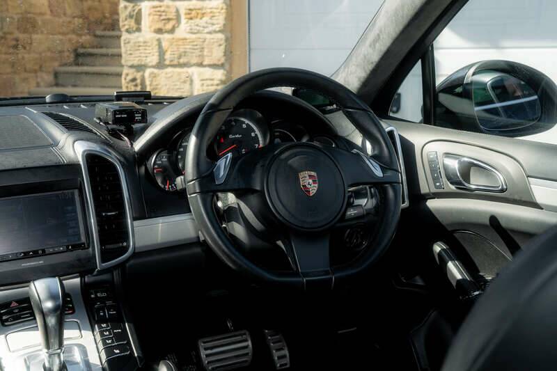 Bild 50/50 von Porsche Cayenne Turbo (2012)