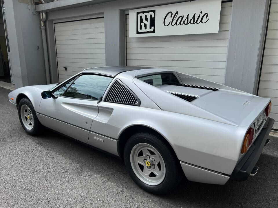 Bild 5/12 von Ferrari 308 GTSi Quattrovalvole (1984)
