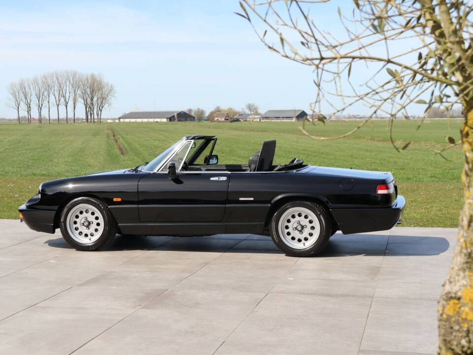 Afbeelding 9/50 van Alfa Romeo 2.0 Spider (1991)