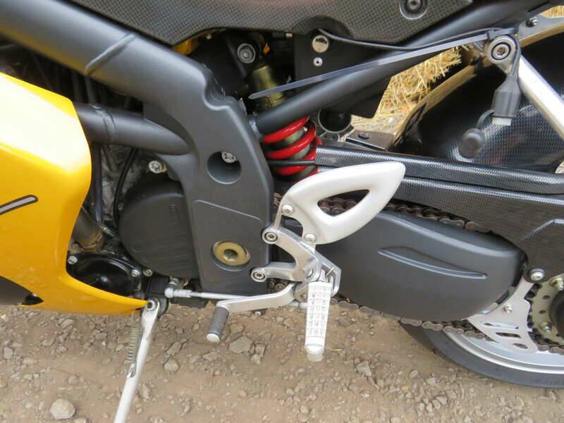 Image 20/39 of Triumph DUMMY (2006)