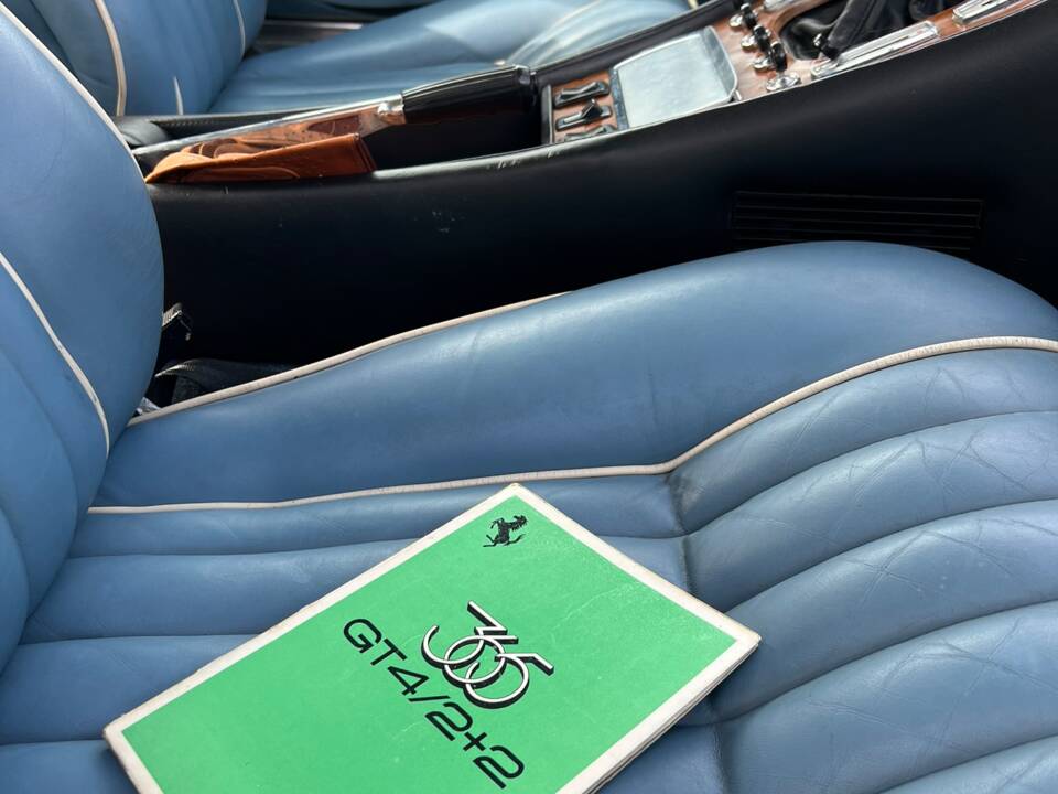 Bild 14/54 von Ferrari 365 GT4 2+2 (1975)