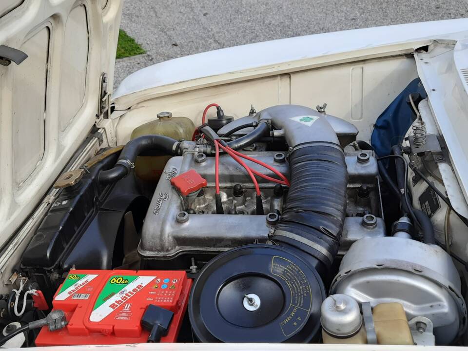 Afbeelding 13/35 van Alfa Romeo 1750 GT Veloce (1968)