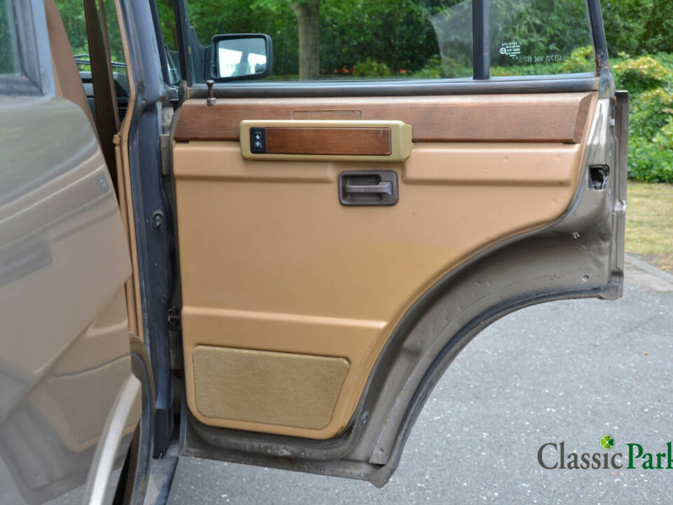 Afbeelding 18/50 van Land Rover Range Rover Classic EFI (1987)