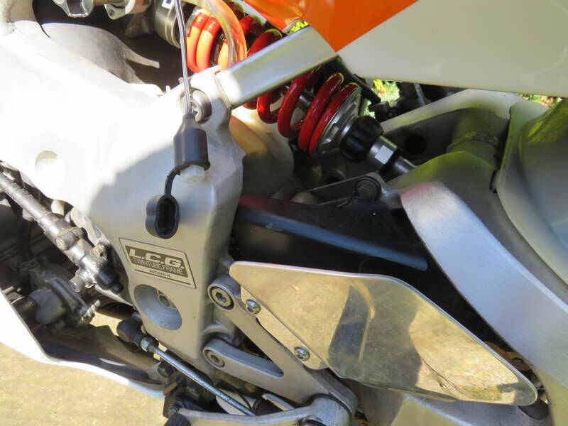 Bild 21/39 von Honda CBR 400 RR (1992)