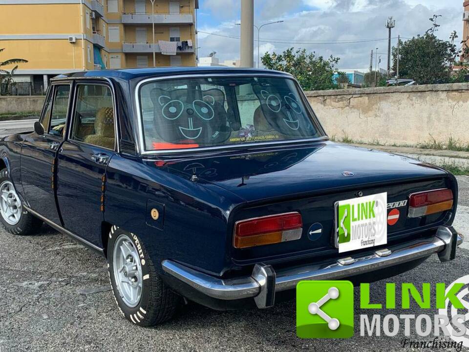 Bild 7/10 von Alfa Romeo 2000 Berlina (1976)