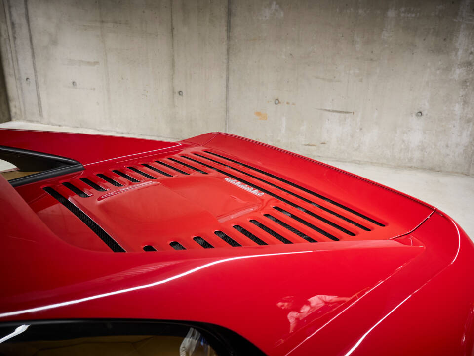 Image 29/99 of Ferrari F 355 Berlinetta (1997)