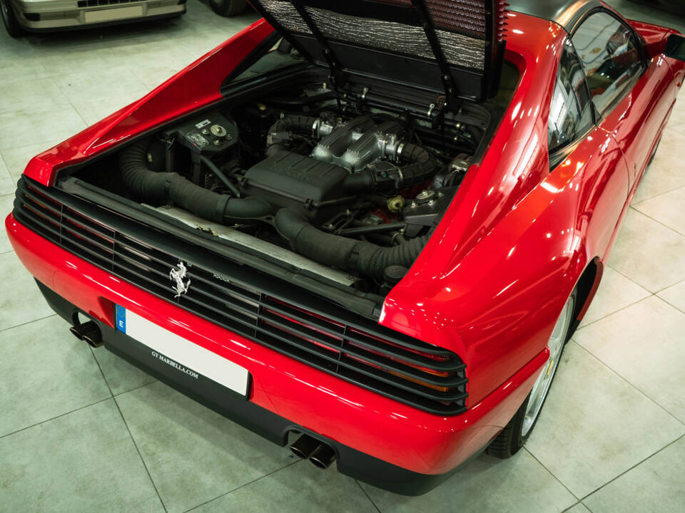 Image 22/33 of Ferrari 348 TS (1990)