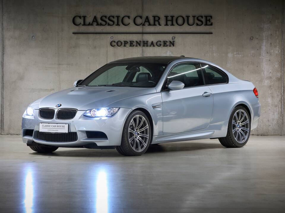 Image 4/100 of BMW M3 (2006)