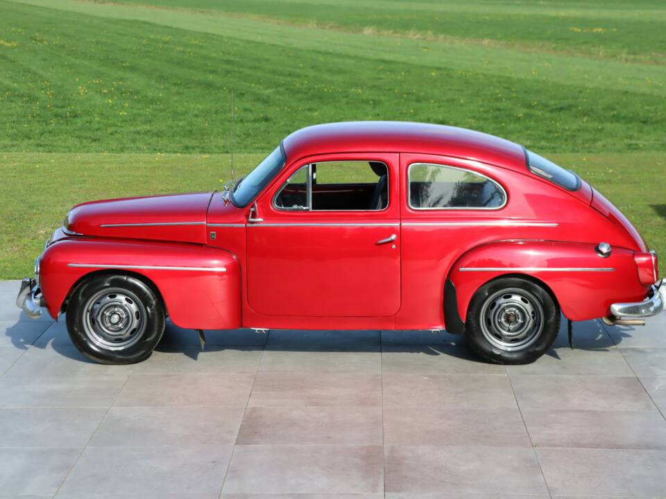 Image 7/50 of Volvo PV 544 Sport (1965)