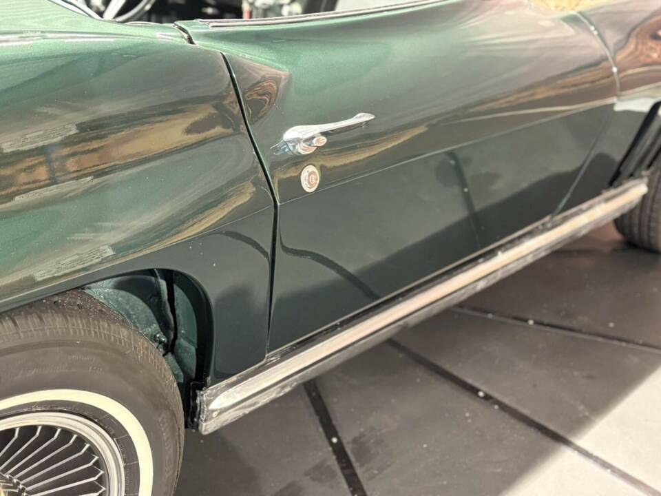 Obraz 25/50 pojazdu Chevrolet Corvette Sting Ray Convertible (1965)