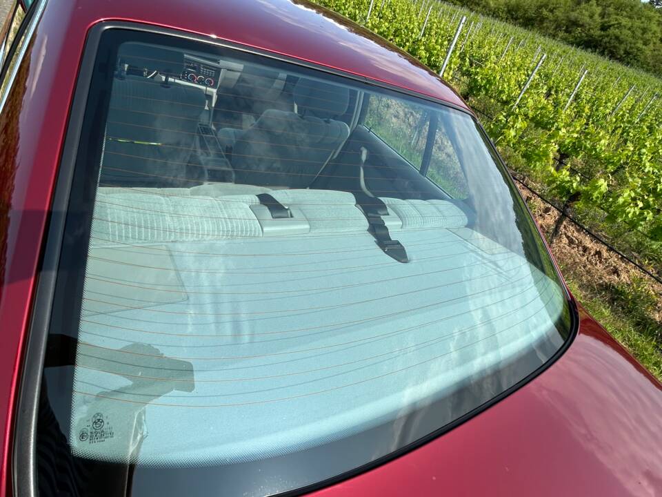Image 13/51 of BMW 535i (1991)
