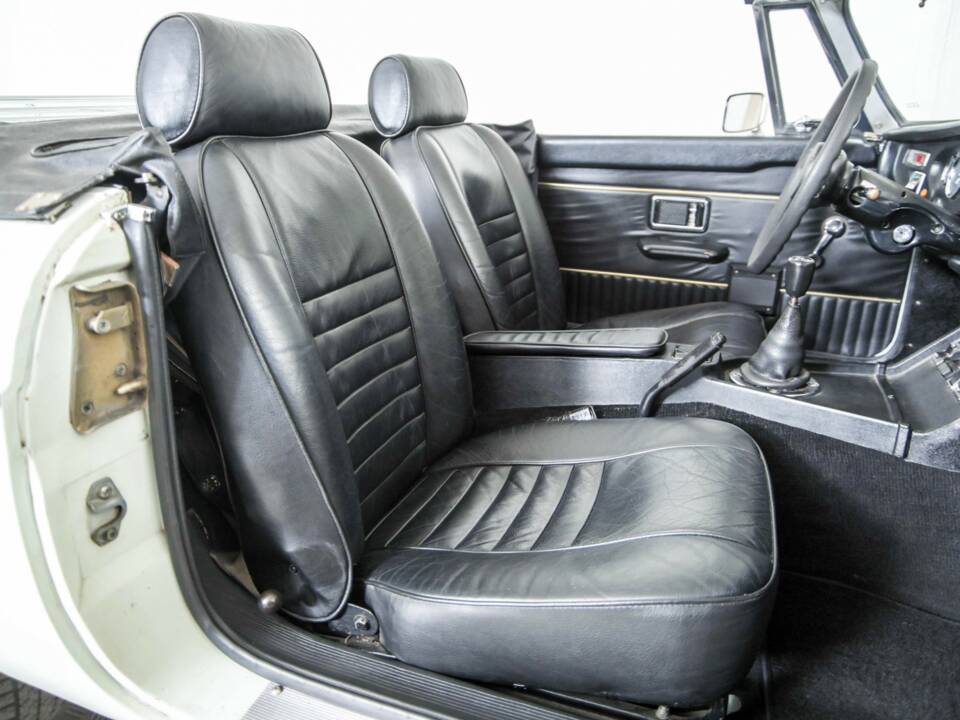 Bild 16/50 von MG MGB (1975)