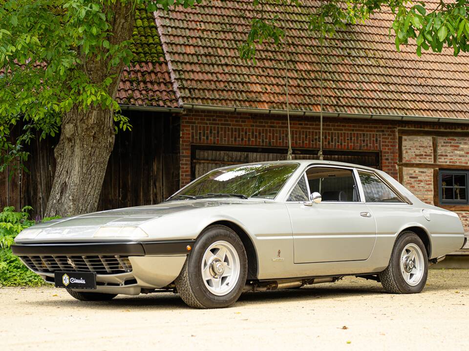 Bild 4/81 von Ferrari 365 GT4 2+2 (1973)