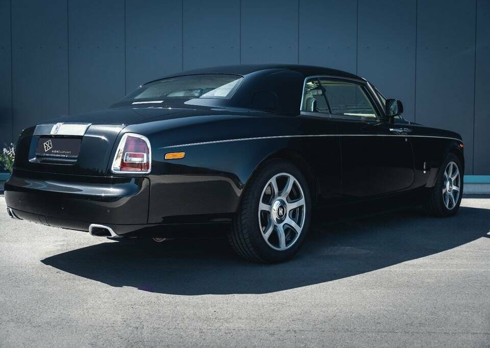 Image 4/15 de Rolls-Royce Phantom Coupé (2011)