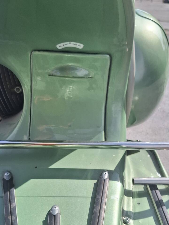Bild 35/51 von Piaggio Vespa 125 (1956)