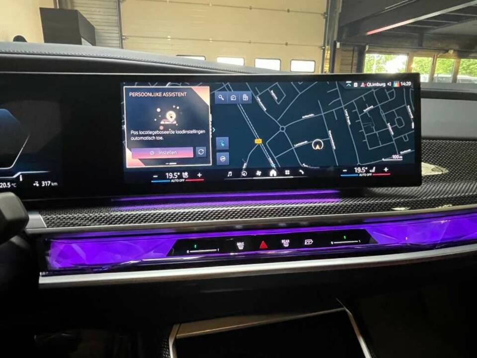 Image 50/50 de BMW i7 eDrive50 (2023)