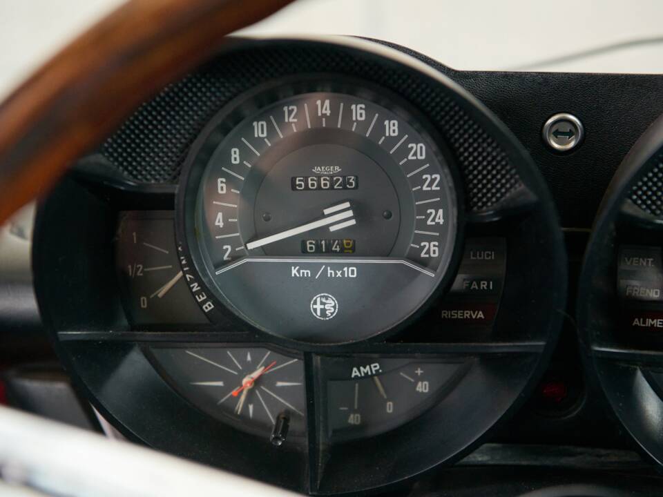 Image 37/50 of Alfa Romeo Montreal (1973)