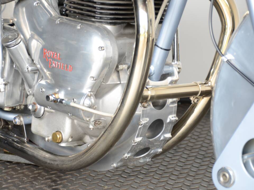 Image 15/42 of Royal Enfield 700 Silver Shotgun (1955)