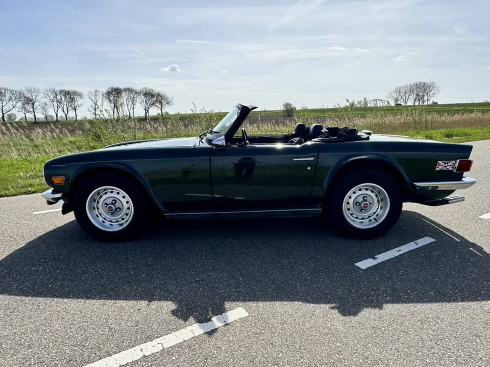 Immagine 8/8 di Triumph TR 6 (1976)