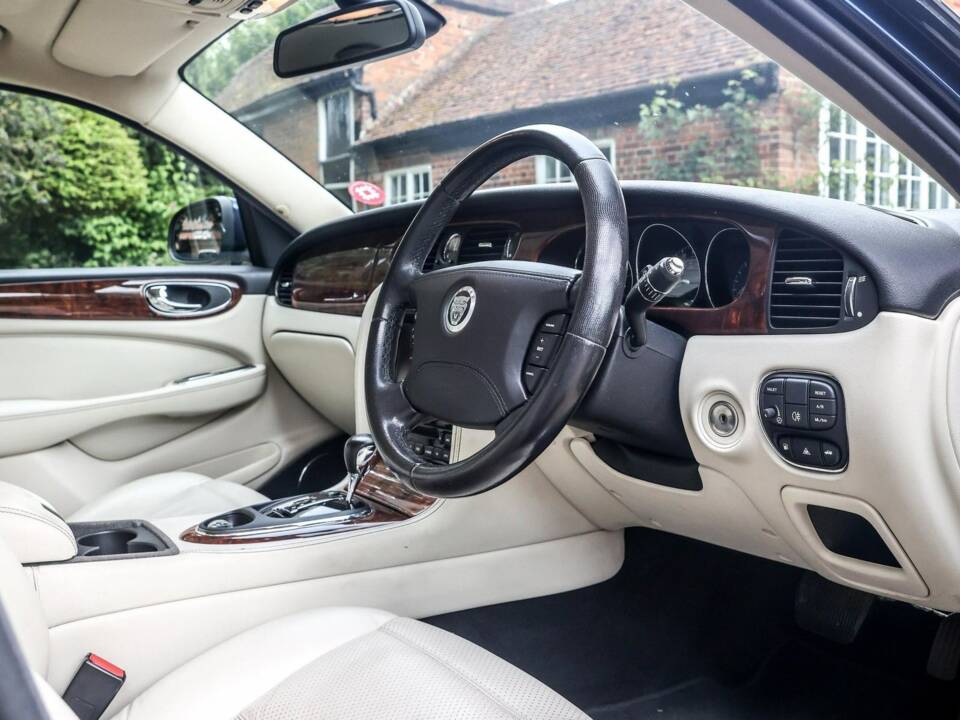 Afbeelding 4/34 van Jaguar XJR (2008)