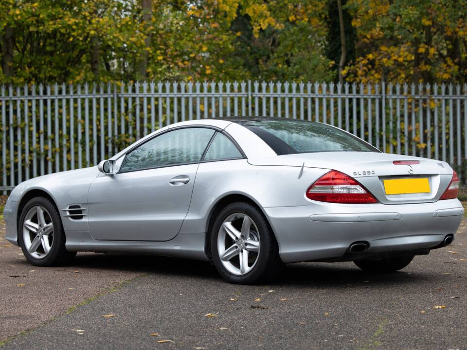 Image 3/41 of Mercedes-Benz SL 350 (2007)