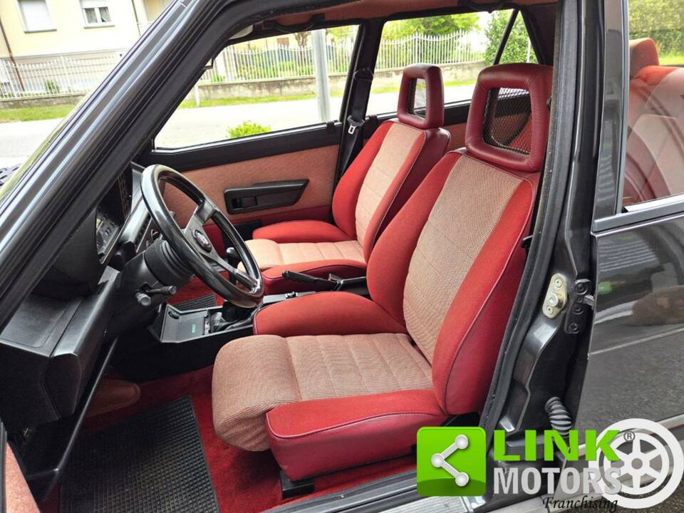 Afbeelding 5/10 van Alfa Romeo Giulietta 1.6 (1986)