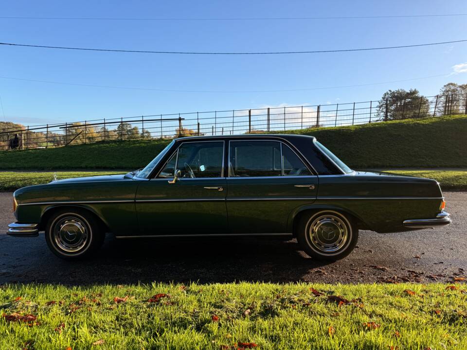 Bild 8/37 von Mercedes-Benz 280 SE 3,5 (1972)