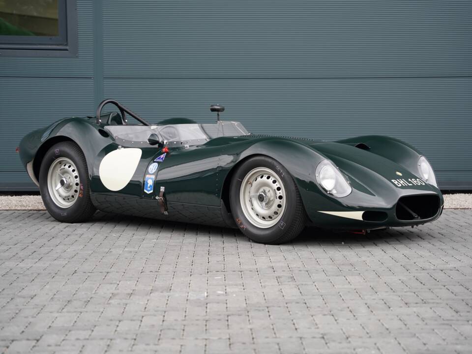 Image 1/50 of Lister Knobbly (1959)
