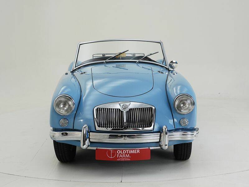 Image 9/15 of MG MGA 1500 (1957)