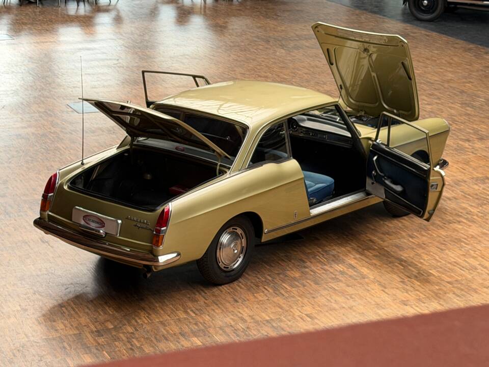 Bild 32/36 von Peugeot 404 Coupé (1966)