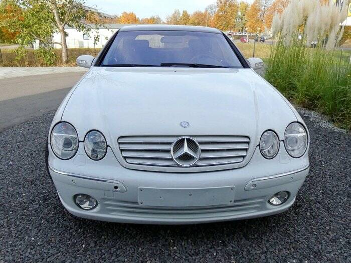 Bild 2/7 von Mercedes-Benz CL 500 (2000)