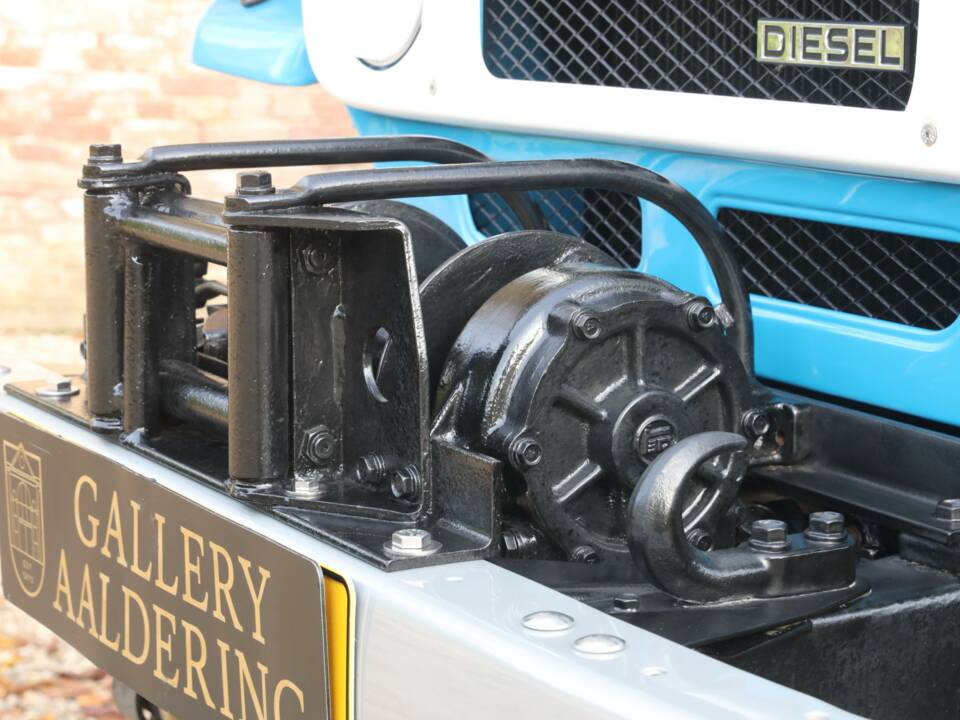 Bild 38/50 von Toyota Land Cruiser BJ 45 (1982)